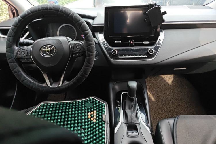 Used Toyota Levin 2021 2.0L Luxury Edition Center Console
