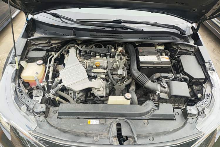 Used Toyota Levin 2021 185T CVT Sport Edition Engine Bay
