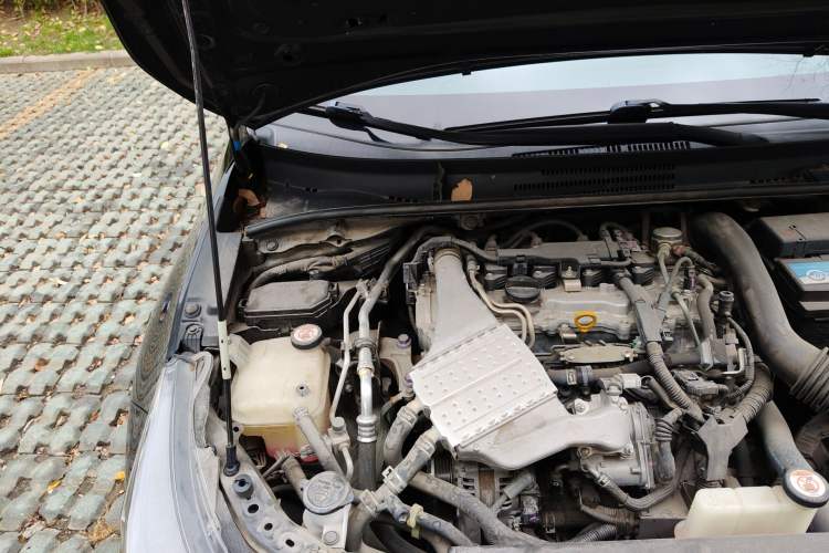 Used Toyota Levin 2021 185T CVT Luxury Edition Engine Bay Right
