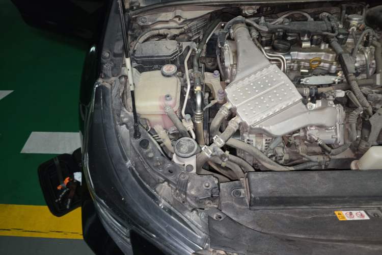 Used Toyota Levin 2021 185T CVT Sport Edition Engine Bay Right