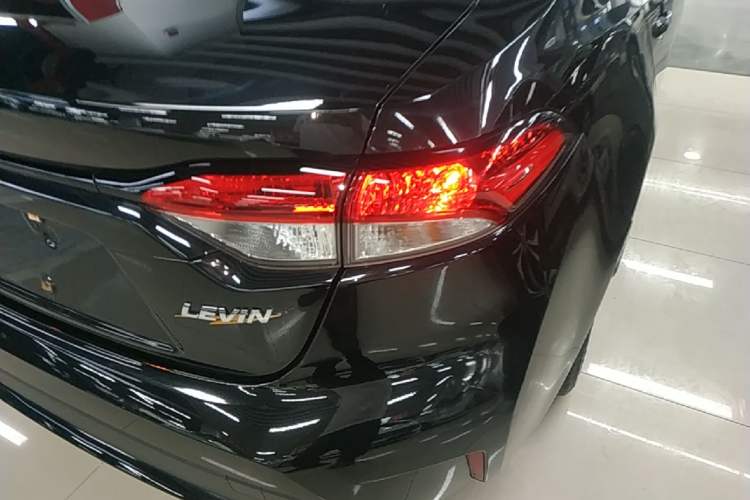 Used Toyota Levin 2021 TNGA 1.5L CVT Leading Edition Exterior 3