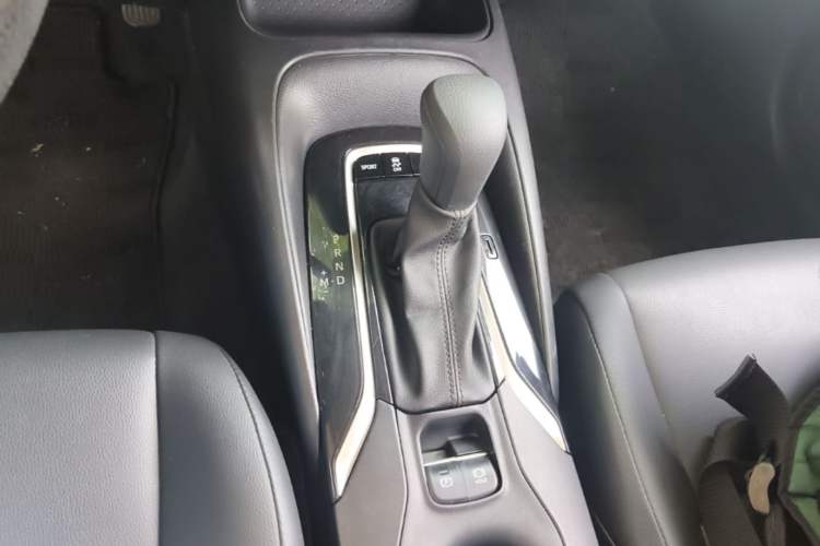 Used Toyota Levin 2021 2.0L Luxury Edition Gear Lever