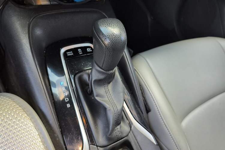 Used Toyota Levin 2021 Dual-Motor 1.8H E-CVT Progressive Edition Gear Lever