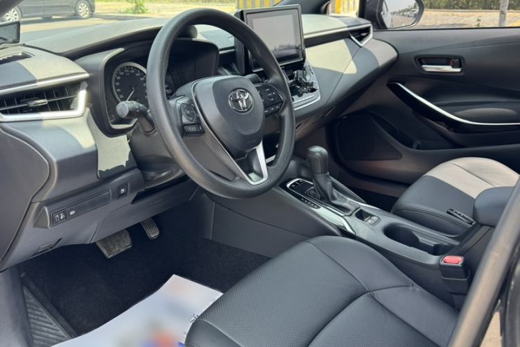 Used Toyota Levin 2021 Dual-Motor 1.8H E-CVT Leading Edition Interior 4