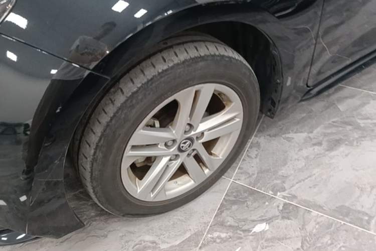 Used Toyota Levin 2021 185T CVT Luxury Edition Left Front Wheel Hub