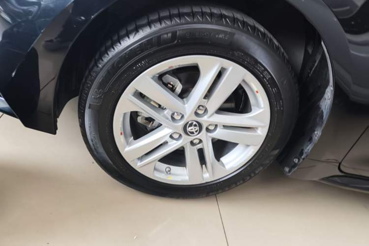Used Toyota Levin 2021 185T CVT Luxury Edition Left Front Wheel Hub