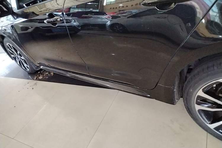 Used Toyota Levin 2021 Dual-Motor 1.8H E-CVT Sport Edition Left Side Sill