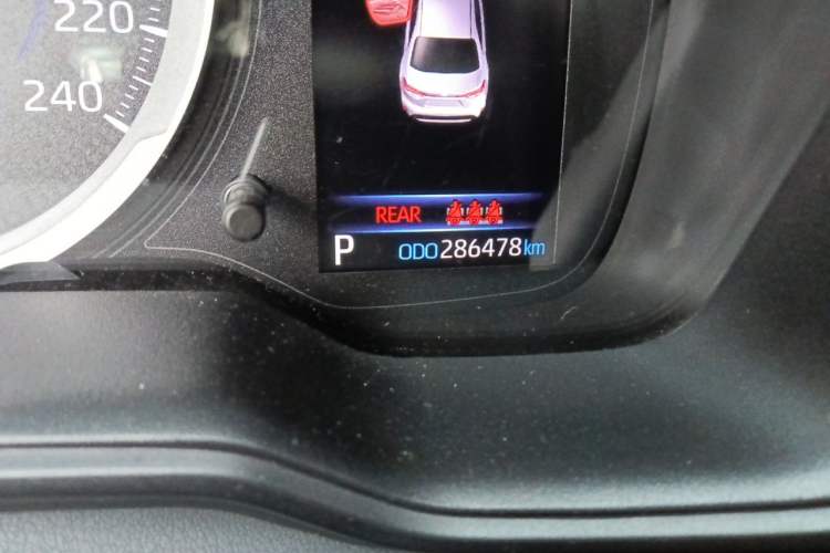 Used Toyota Levin 2021 Dual-Engine 1.8H E-CVT Luxury Edition Odometer Close Up