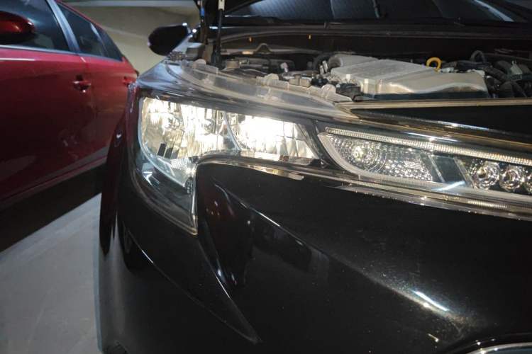 Used Toyota Levin 2021 185T CVT Luxury Edition Right Front Headlight
