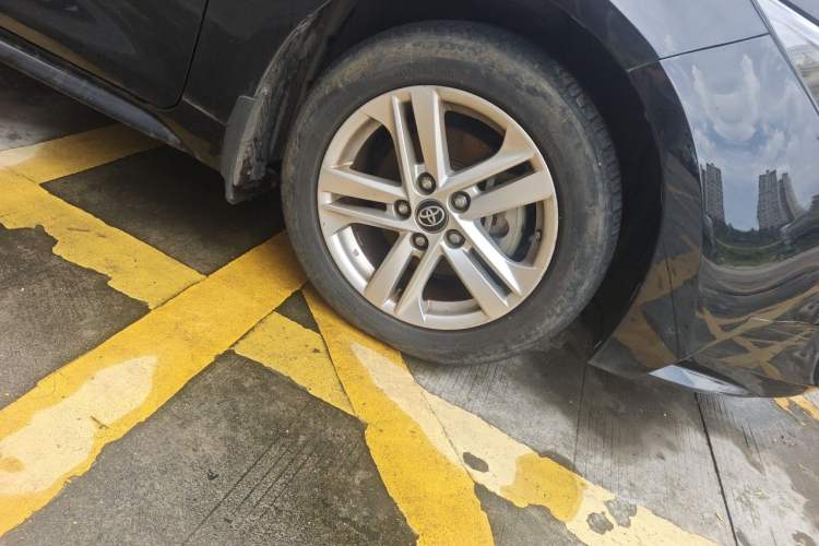 Used Toyota Levin 2021 Dual-Engine 1.8H E-CVT Luxury Edition Right Front Wheel Hub