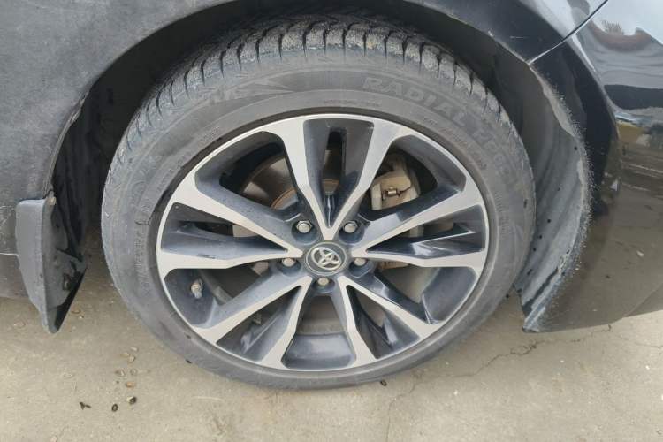 Used Toyota Levin 2021 185T CVT Sport Edition Right Front Wheel Hub