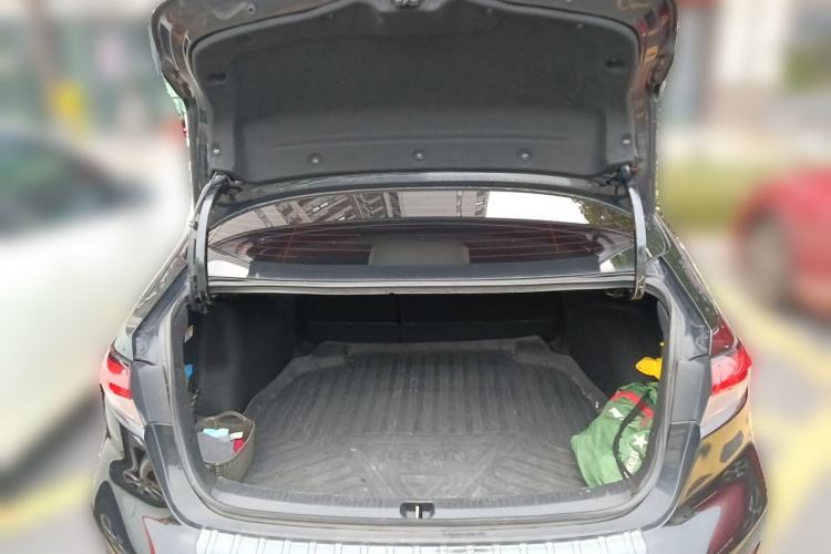Used Toyota Levin 2021 Dual-Engine 1.8H E-CVT Luxury Edition Trunk