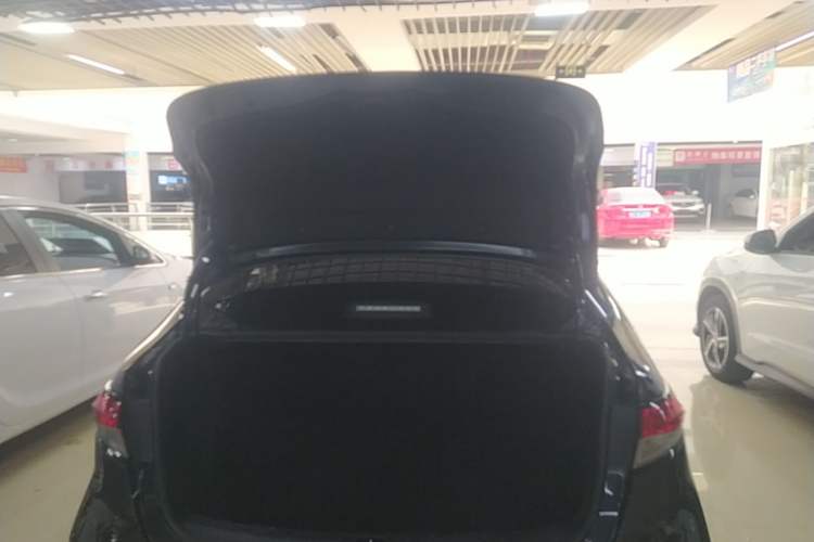 Used Toyota Levin 2021 185T CVT Luxury Edition Trunk