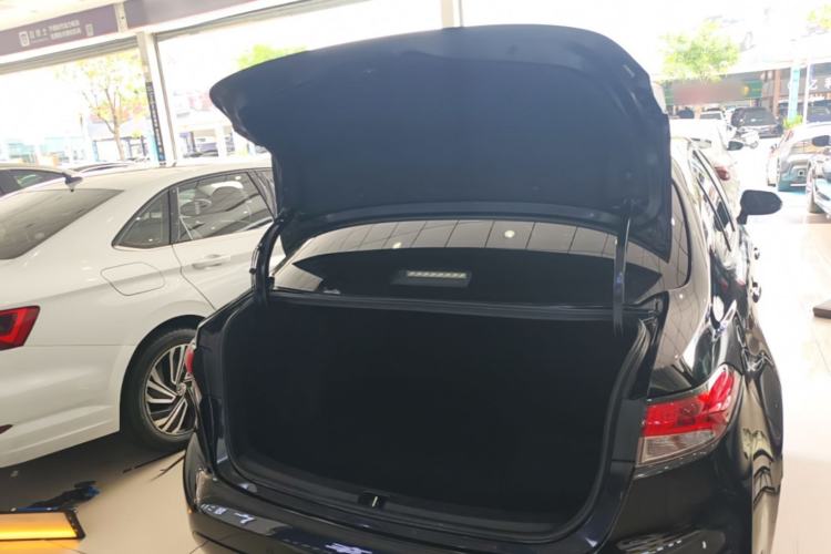 Used Toyota Levin 2021 185T CVT Luxury Edition Trunk