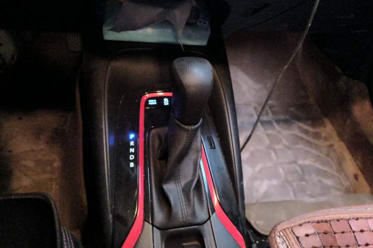 Used Toyota Levin 2021 Dual-Motor 1.8H E-CVT Sport Edition Gear Lever
