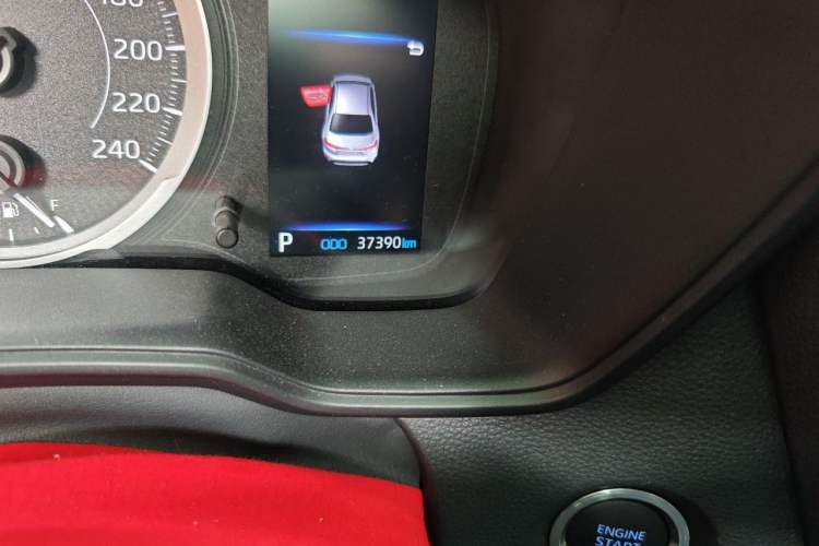 Used Toyota Levin 2021 185T CVT Sport Edition Odometer Close Up