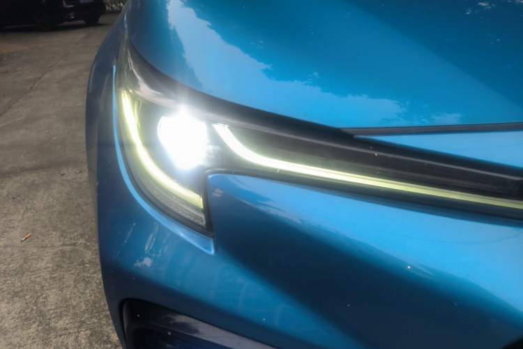Used Toyota Levin 2021 Dual-Motor 1.8H E-CVT Sport Edition Right Front Headlight