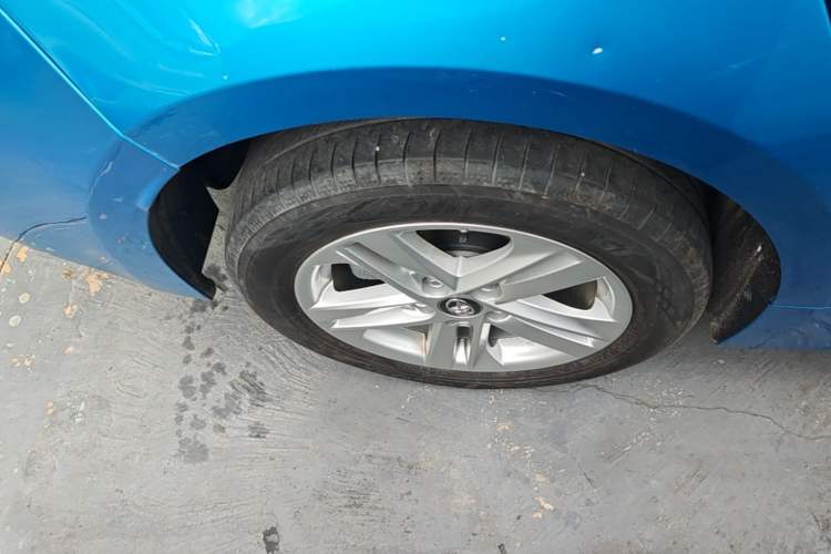 Used Toyota Levin 2021 185T CVT Luxury Edition Right Rear Wheel Hub