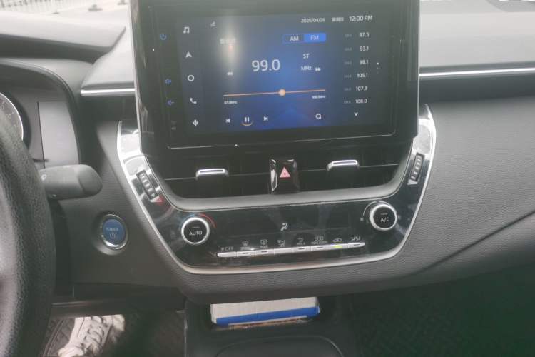 Used Toyota Levin 2021 Dual-Engine 1.8H E-CVT Luxury Edition Audio And AC Panel