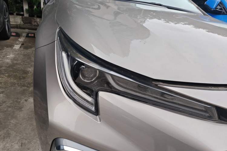 Used Toyota Levin 2021 2.0L Luxury Edition Right Front Headlight