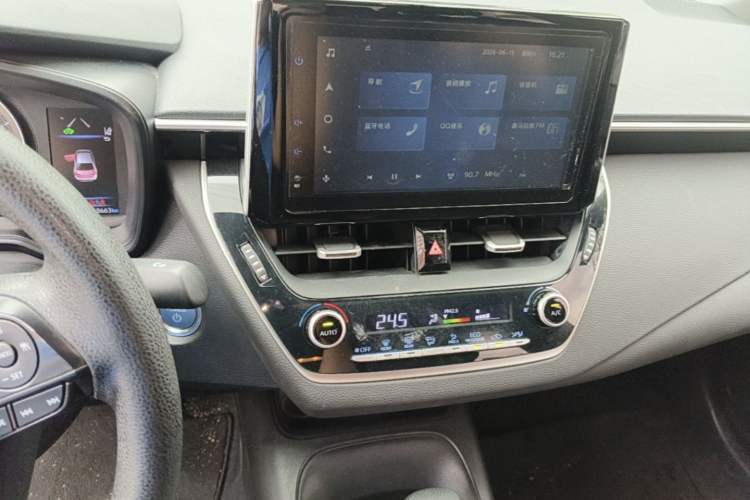 Used Toyota Levin 2021 Dual-Engine 1.8H E-CVT Luxury Edition Audio And AC Panel