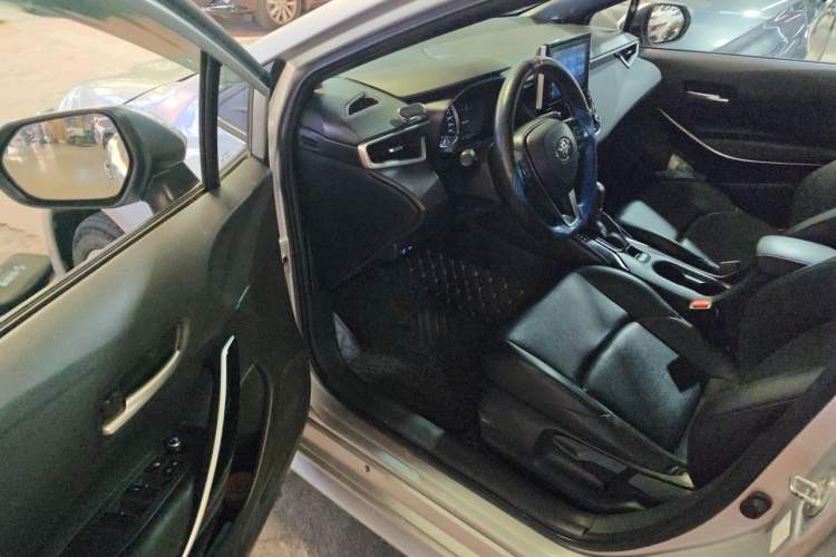Used Toyota Levin 2021 185T CVT Luxury Edition Driver Seat