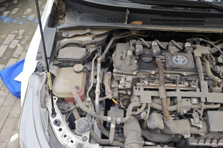 Used Toyota Levin 2021 Dual-Motor 1.8H E-CVT Leading Edition Engine Bay Right