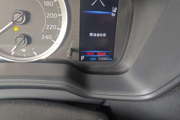 Used Toyota Levin 2021 185T CVT Luxury Edition Odometer Close Up