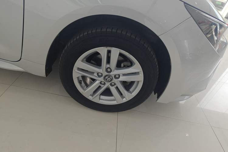 Used Toyota Levin 2021 185T CVT Luxury Edition Right Front Wheel Hub