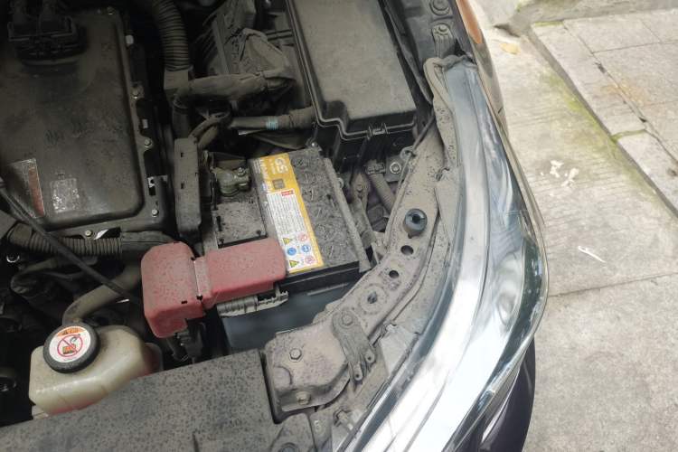 Used Toyota Levin 2021 Dual-Engine 1.8H E-CVT Luxury Edition Engine Bay Left