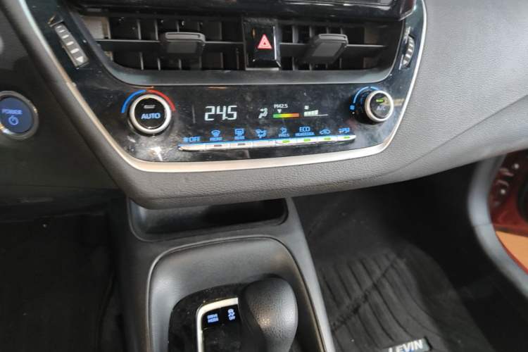 Used Toyota Levin 2021 Dual-Motor 1.8H E-CVT Leading Edition Audio And AC Panel