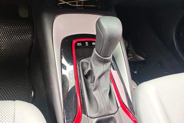 Used Toyota Levin 2021 Dual-Motor 1.8H E-CVT Sport Edition Gear Lever