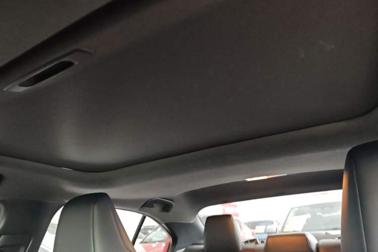 Used Toyota Levin 2021 Dual-Engine 1.8H E-CVT Luxury Edition Headliner