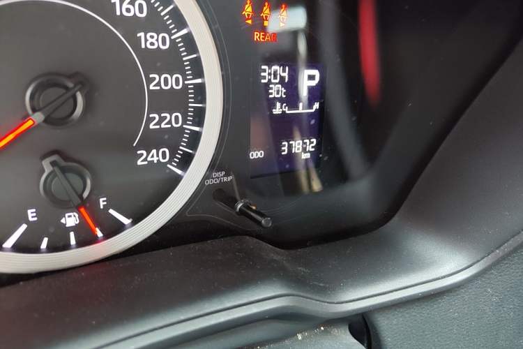 Used Toyota Levin 2021 TNGA 1.5L CVT Entry-Level Model Odometer Close Up