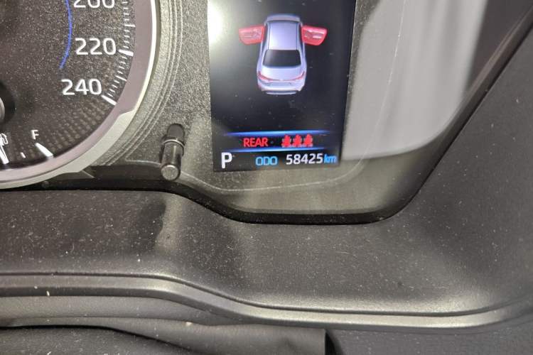 Used Toyota Levin 2021 Dual-Motor 1.8H E-CVT Sport Edition Odometer Close Up