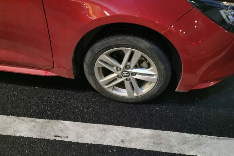 Used Toyota Levin 2021 185T CVT Luxury Edition Right Front Wheel Hub