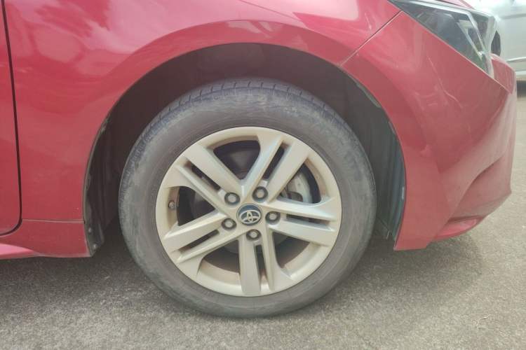 Used Toyota Levin 2021 185T CVT Luxury Edition Right Front Wheel Hub
