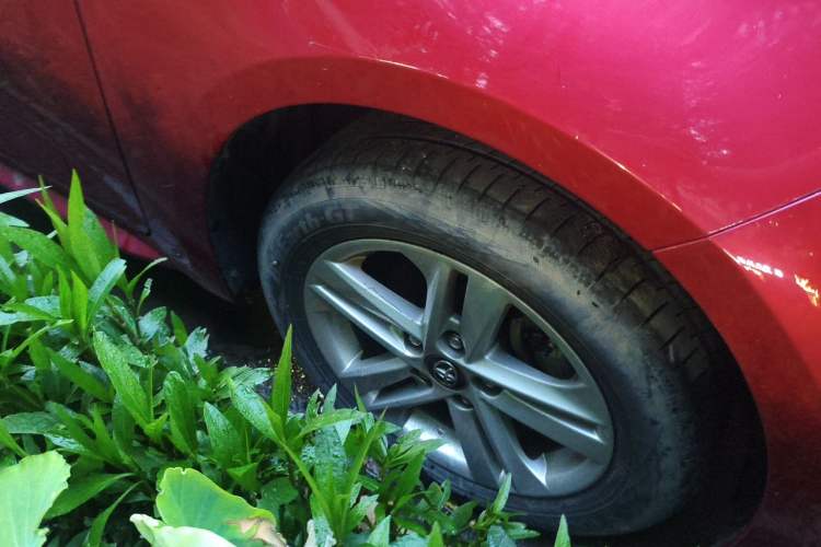 Used Toyota Levin 2021 185T CVT Luxury Edition Right Front Wheel Hub