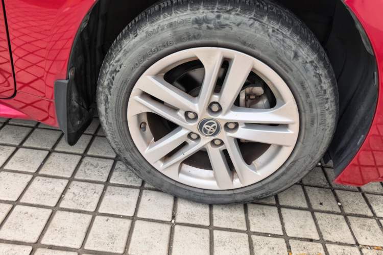 Used Toyota Levin 2021 Dual-Engine 1.8H E-CVT Luxury Edition Right Front Wheel Hub