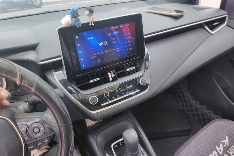Used Toyota Levin 2021 Dual-Engine 1.8H E-CVT Luxury Edition Audio And AC Panel