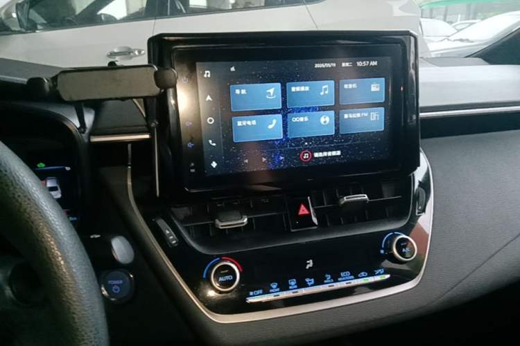 Used Toyota Levin 2021 Dual-Engine 1.8H E-CVT Luxury Edition Audio And AC Panel