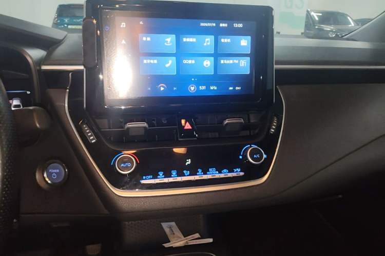 Used Toyota Levin 2021 Dual-Engine 1.8H E-CVT Luxury Edition Audio And AC Panel