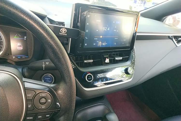 Used Toyota Levin 2021 Dual-Engine 1.8H E-CVT Luxury Edition Audio And AC Panel