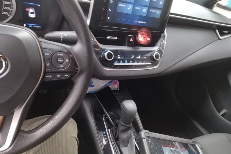 Used Toyota Levin 2021 185T CVT Luxury Edition Center Console