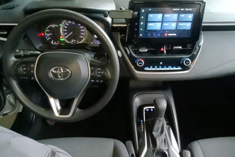 Used Toyota Levin 2021 Dual-Engine 1.8H E-CVT Luxury Edition Center Console