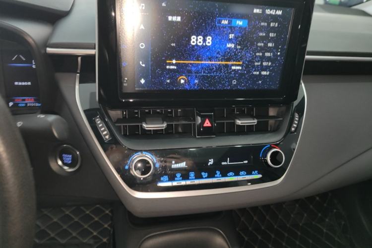 Used Toyota Levin 2021 185T CVT Luxury Edition Center Console