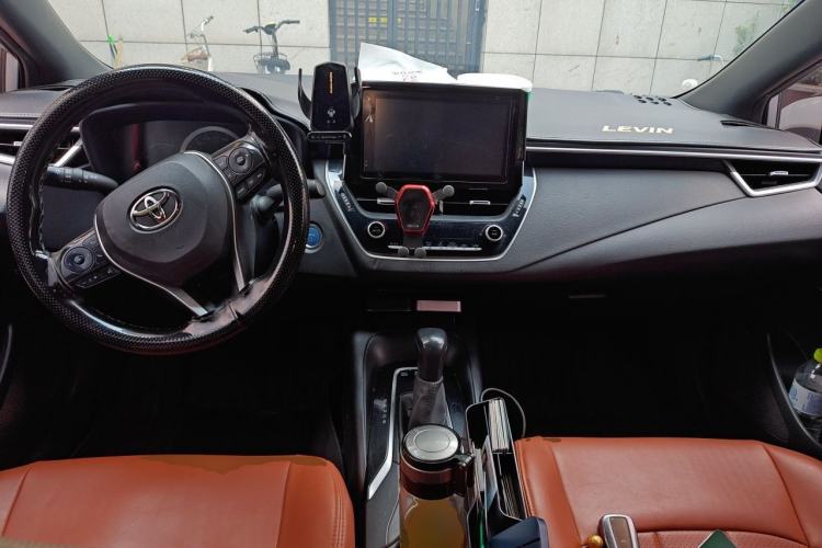 Used Toyota Levin 2021 Dual-Engine 1.8H E-CVT Luxury Edition Center Console