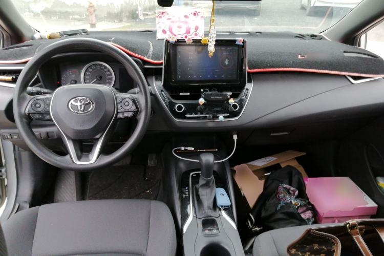 Used Toyota Levin 2021 185T CVT Luxury Edition Center Console