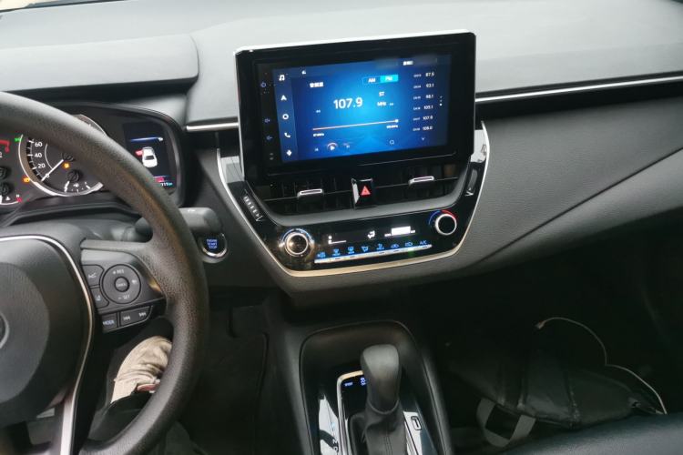 Used Toyota Levin 2021 185T CVT Luxury Edition Center Console