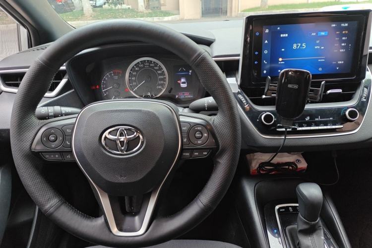 Used Toyota Levin 2021 185T CVT Luxury Edition Center Console